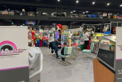 Rock Around the Jukebox Show, Jukesales booth.
